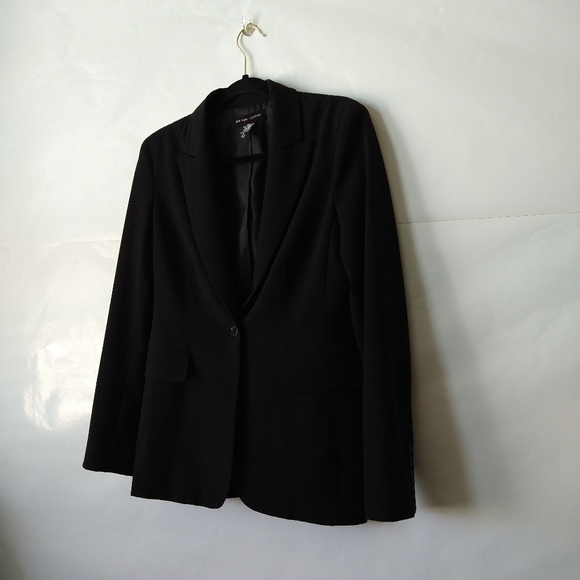 New York and Company Black Blazer - Picture 4 of 15